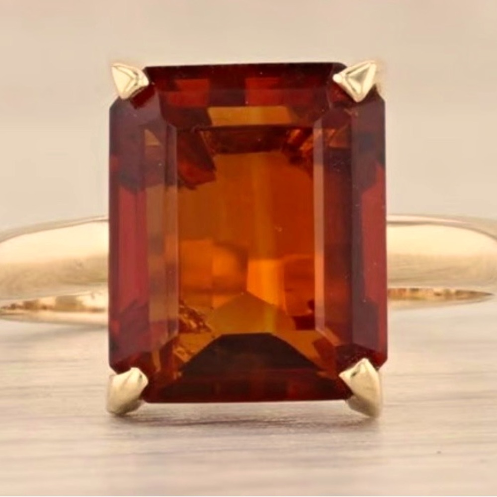 Elegant Gold and Amber Ring